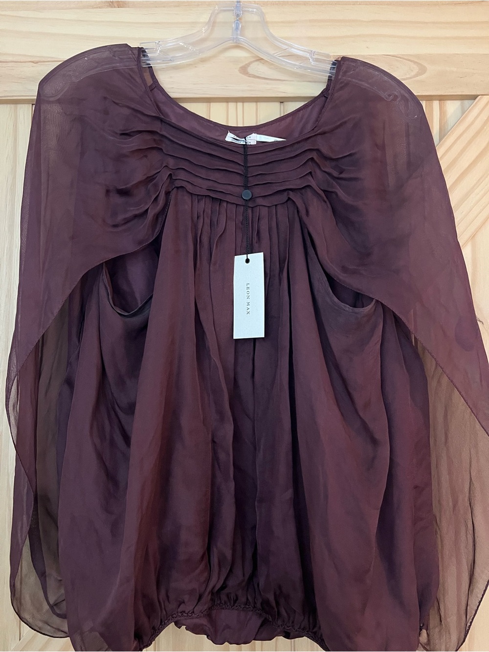 NWT Leon Max 100% silk cape top